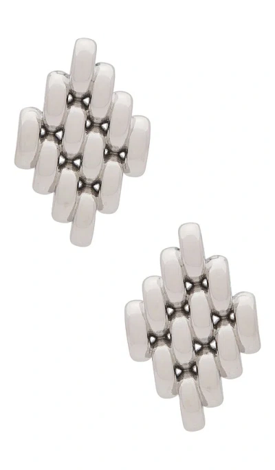 Amber Sceats Halle Earrings In 银色