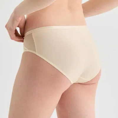 Ambrielle Tulip Lace Shine Hipster Panty In White