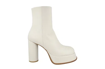 Pre-owned Ambush Square-toe Platform Boots White Leather (women's)
