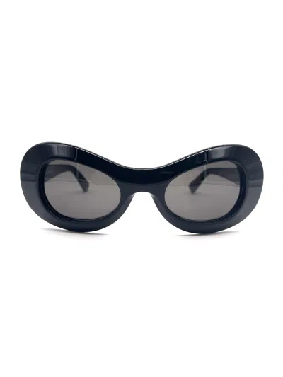 Ambush Stylish Sunglasses With 135mm Temple Size In Black