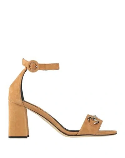 Ame Âme Woman Sandals Cl Size 7 Leather In Beige