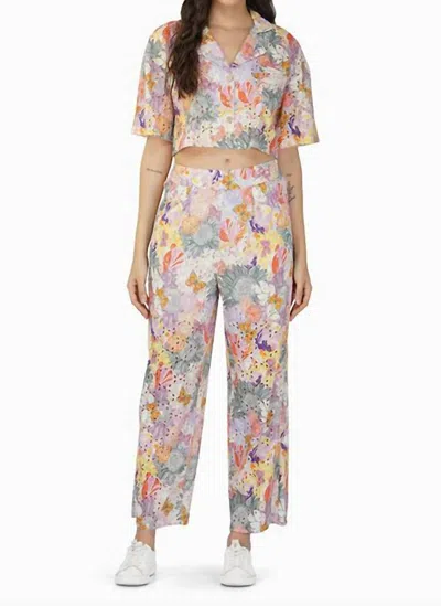 America & Beyond Swan Daisy Bee Crop Top In Pink/orange In Multi
