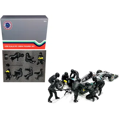 AMERICAN DIORAMA 2.75 X 4 IN. 1-18 SCALE FORMULA ONE F1 PIT CREW 7 FIGURINE SET TEAM FOR MODEL CAR, BLACK