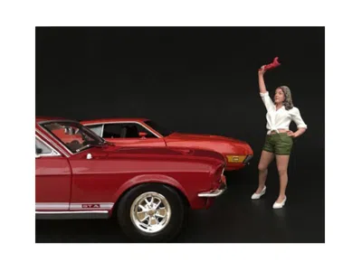 AMERICAN DIORAMA 70'S STYLE FIGURINE II FOR 1/24 SCALE MODELS BY AMERICAN DIORAMA