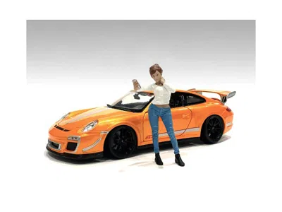 American Diorama Car Meet 1 Figurine I For 1/24 Scale Models By  In Black