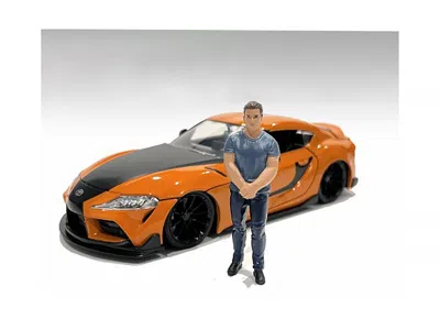 American Diorama Car Meet 3 Figurine 4 For 1/24 Scale Models By  In Orange