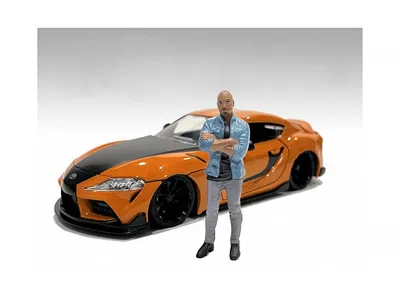 American Diorama Car Meet 3 Figurine 6 For 1/24 Scale Models By  In Orange