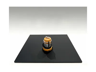 American Diorama Detail Masters Figure 6 (wet/dry Vac) For 1/18 Scale Models By  In Black