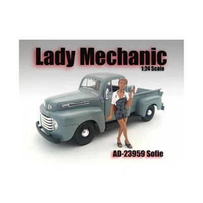American Diorama Lady Mechanic Sofie Figure For 1-24 Scale Models