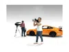 American Diorama Car Meet 1 Figurine Iv For 1/24 Scale Models By