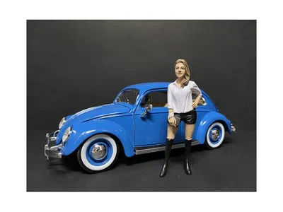 American Diorama Partygoers Figurine Vii For 1/18 Scale Models By  In Blue