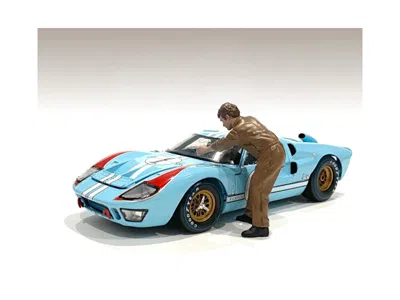 American Diorama Race Day 1 Figurine V For 1/18 Scale Models By  In Blue