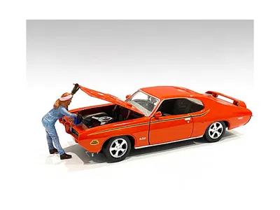 American Diorama Retro Female Mechanic Ii Figurine For 1/18 Scale Models By  In Orange