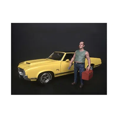 AMERICAN DIORAMA SAM WITH TOOL BOX FIGURINE FOR 1-18 SCALE MODEL