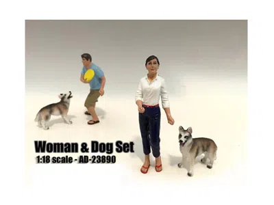 AMERICAN DIORAMA WOMAN AND DOG 2 PIECE FIGURE SET FOR 1:18 SCALE MODELS BY AMERICAN DIORAMA