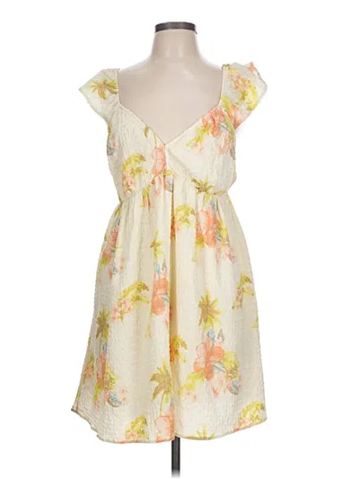 Pre-owned American Eagle Outfitters Casual Dress In Ivory