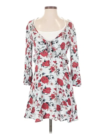 Pre-owned American Eagle Outfitters Casual Dress In White