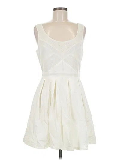 Pre-owned American Eagle Outfitters Casual Dress In White