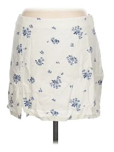Pre-owned American Eagle Outfitters Casual Skirt In White