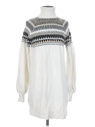 Pre-owned American Eagle Outfitters Pullover Sweater In White