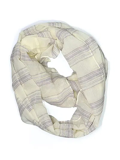 Pre-owned American Eagle Outfitters Scarf In White