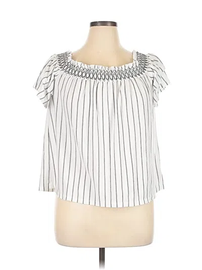 Pre-owned American Outfitters Sleeveless Blouse In White