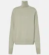 AMI ALEXANDRE MATTIUSSI AMI DE CAUR WOOL AND CASHMERE TURTLENECK SWEATER