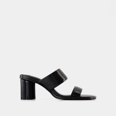 Ami Alexandre Mattiussi Ami Paris Court Shoes In Black