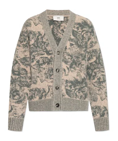 AMI ALEXANDRE MATTIUSSI AMI PARIS JACQUARD V-NECK BUTTONED CARDIGAN