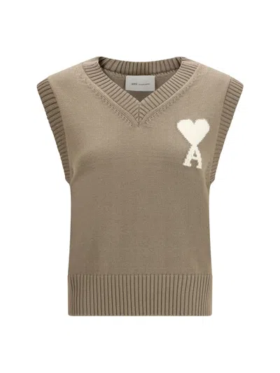 Ami Alexandre Mattiussi Ami Paris Women Sleeveless V-neck Knitted Sweater In Brown