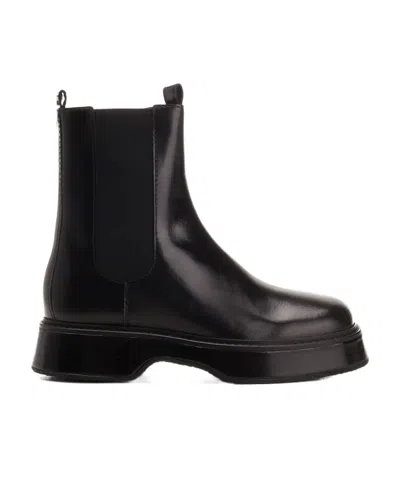 Ami Alexandre Mattiussi Ami Square Toe Leather Chelsea Boot In Black