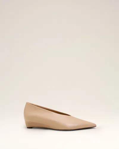 Ami Alexandre Mattiussi Beige Lamb Leather Pointed Toe Wedge Pump Beige In Neutral