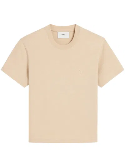 AMI ALEXANDRE MATTIUSSI CLASSIC ROUND NECK T-SHIRT WITH SUBTLE LOGO DETAIL