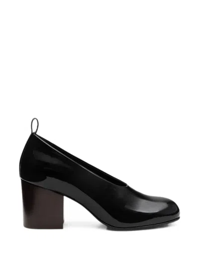 Ami Alexandre Mattiussi Cow Leather Pumps In Black