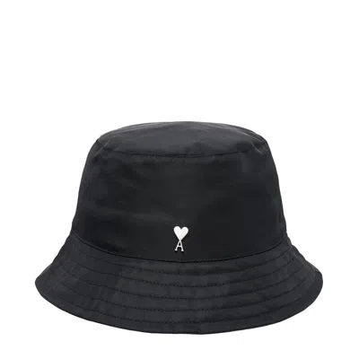 Ami Alexandre Mattiussi De Coeur Stud Bucket Hat In Red