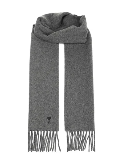 Ami Alexandre Mattiussi Heart-embroidered Fringed Scarf In Gray