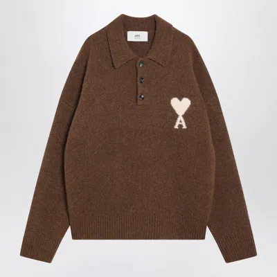 AMI ALEXANDRE MATTIUSSI MEN'S AMI DE COEUR POLO SWEATER IN HAZELNUT COLOR