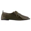 Ami Alexandre Mattiussi One Cut Shoes Flat Shoes - Ami Paris - Leather - Black In Black