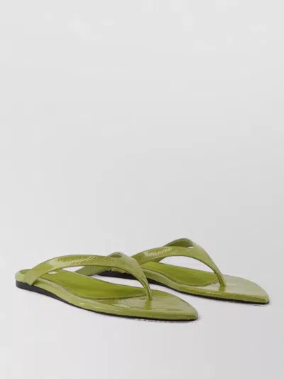 Ami Alexandre Mattiussi Patent Calfskin Thong Sandals Flat Sole In Green