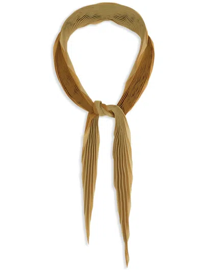 AMI ALEXANDRE MATTIUSSI PLEATED DIAMOND-SHAPED SCARF