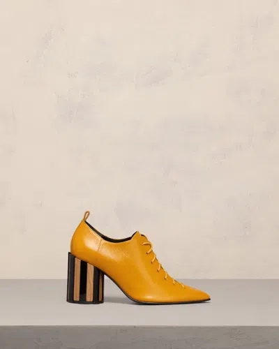 Ami Alexandre Mattiussi Pointed Toe Lace-up Shoes Yellow In Mustard