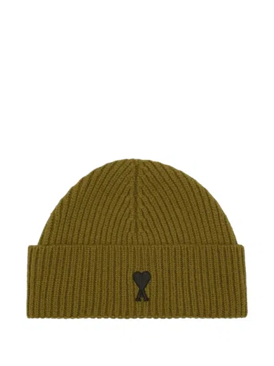 Ami Alexandre Mattiussi Ribbed Heart-logo Beanie In Green
