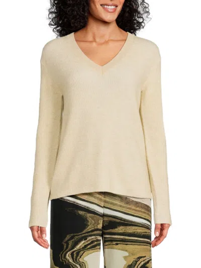 Amicale Women's Cashmere V-neck Sweater In Oatmeal