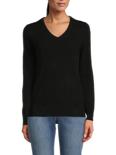 Amicale Women's V Neck Cashmere Sweater In Black