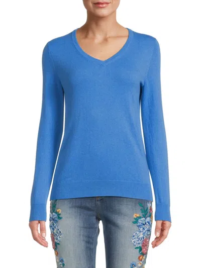 Amicale Women's V Neck Cashmere Sweater In Sky Blue