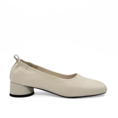 Amie Rafa Planner Block Kitten Heel In Brown