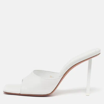 Pre-owned Amina Muaddi Lauda Size 38.5 White Leather Slide Sandals