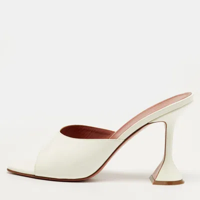 Pre-owned Amina Muaddi Lupita Size 40 Cream Patent Leather Slide Sandals In White