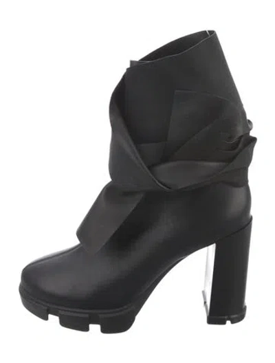 Pre-owned Aminah Abdul Jillil Leather Boots In Black