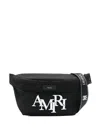 Amiri Staggered Logo Belt Bag In Schwarz